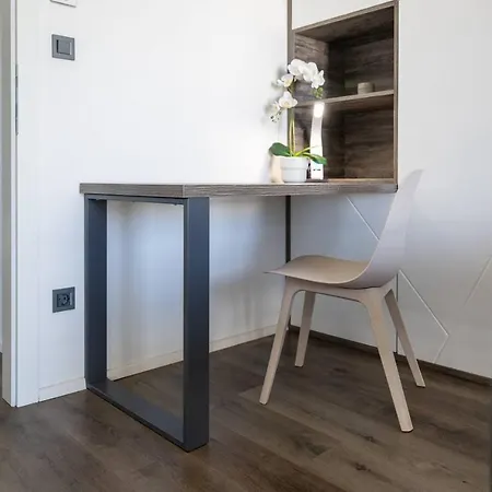 Unique In * Liubliana