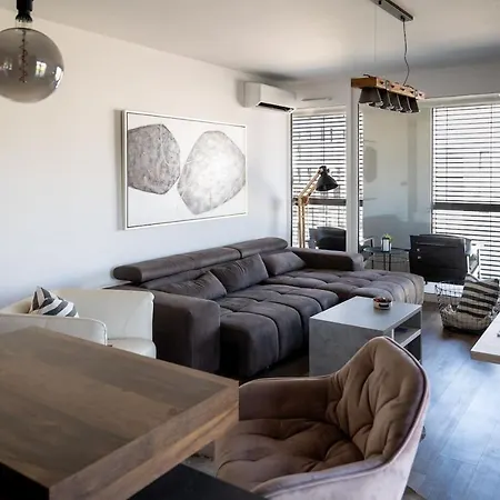 Unique In Apartamento Liubliana