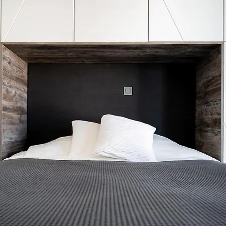 Apartment Unique In